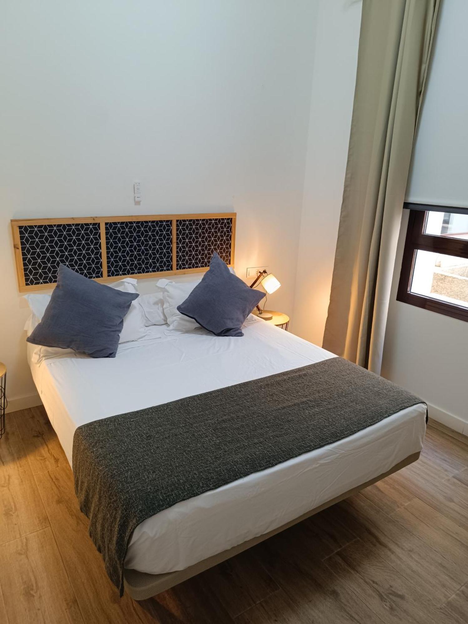 Apartamentos Al-Qazeres Luxury La Concepcion Caceres Ngoại thất bức ảnh